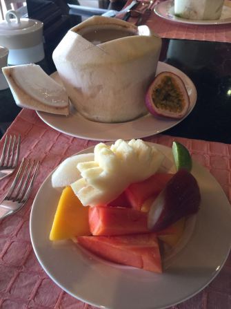 fresh tropical fruits, akalingo, dhara dhevi, farang ses, fujian, le grand lana, loy kham bar, Dhara Dhevi Hotel